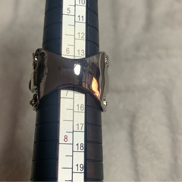 Rhinestones Sparkly 3 in 1 Silver Plate Ring - Picture 3 of 7